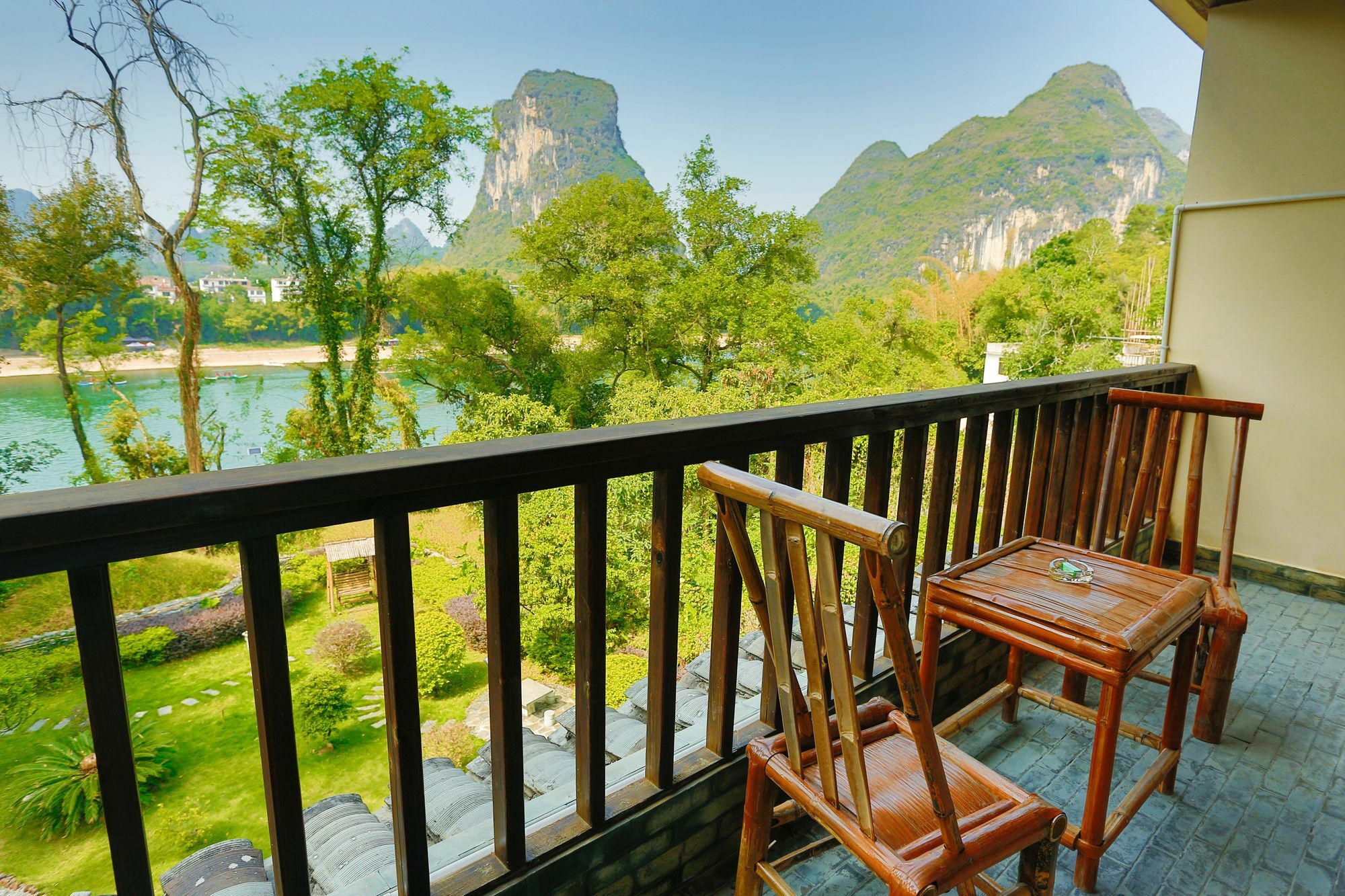Yangshuo River Lodge Hotel Exterior photo